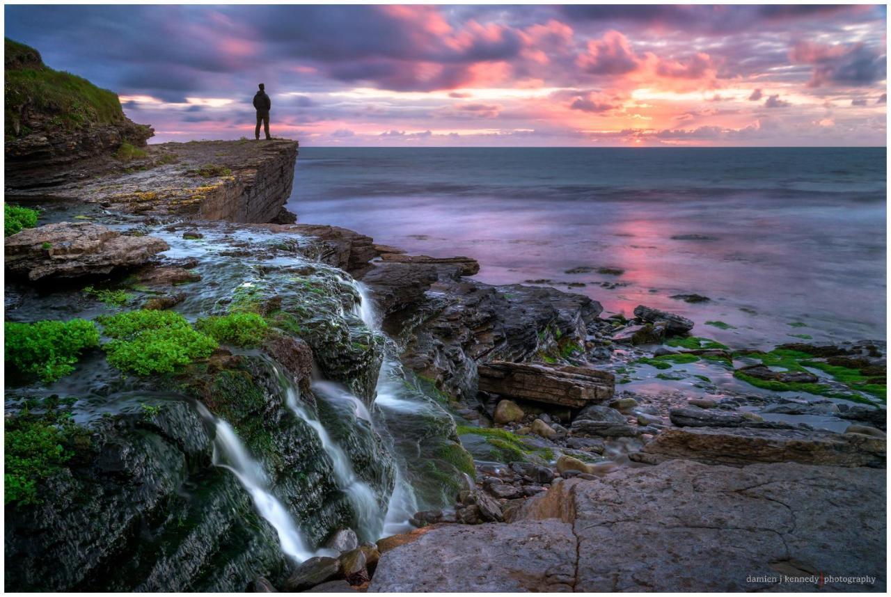 Pebble Beach Holiday Home Ballinphull Exteriér fotografie